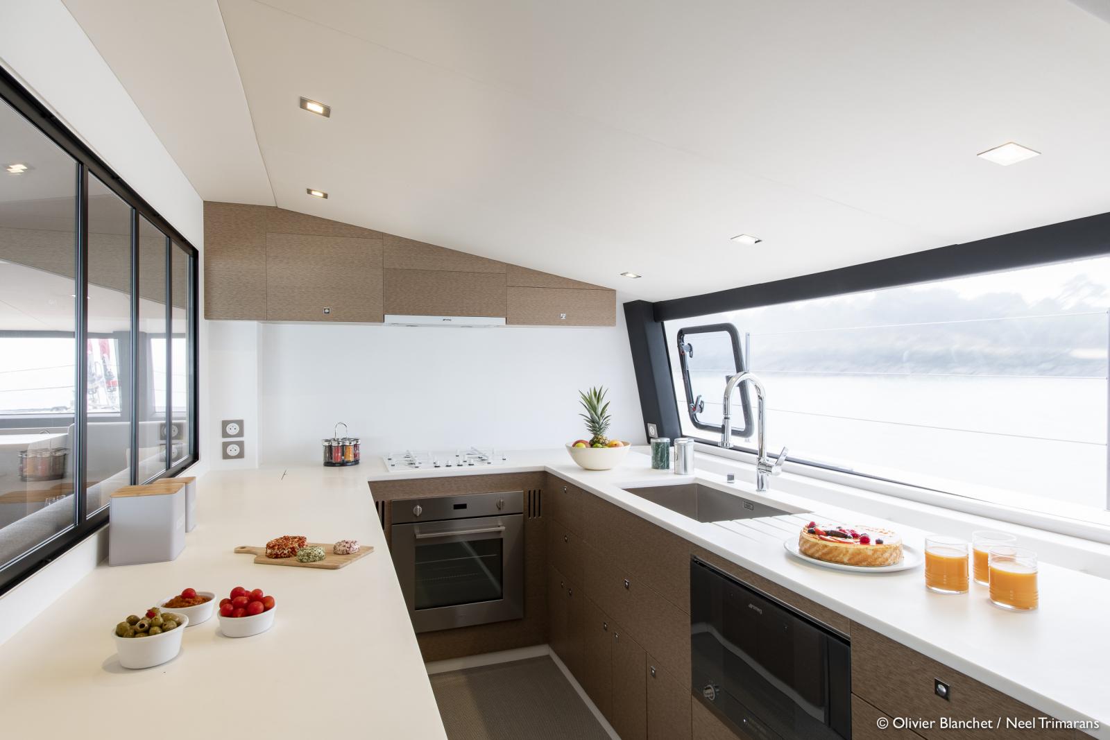 neel_65_evolution_interior_neel-trimarans_15_1.jpg