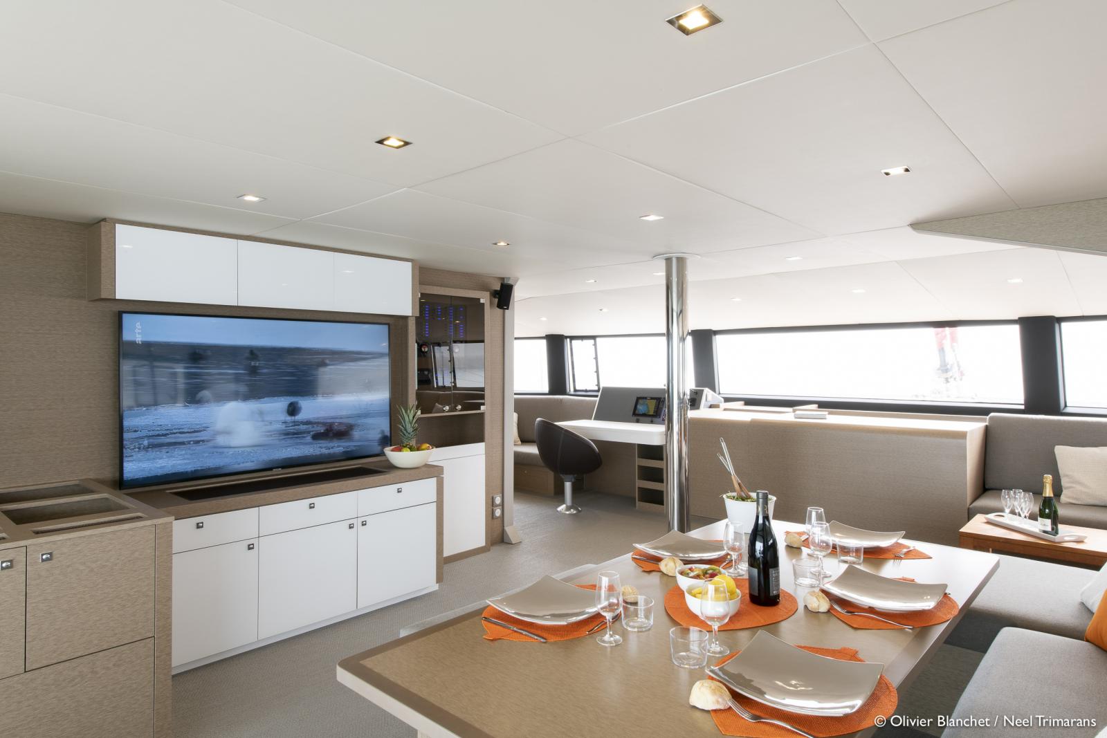 neel_65_evolution_interior_neel-trimarans_22_1.jpg